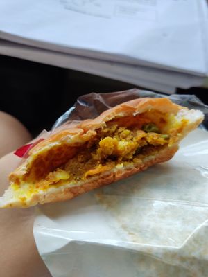 Curry bread is so nice 😭 at Mama Patisserie Bakery in Central Singapore