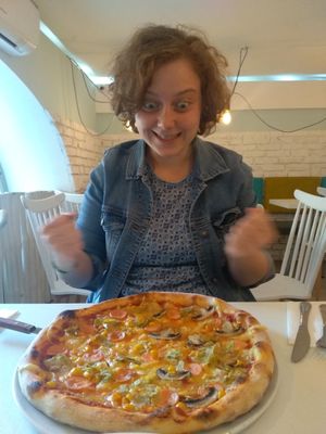 Pizza gratitude at Veganeria in Budapest