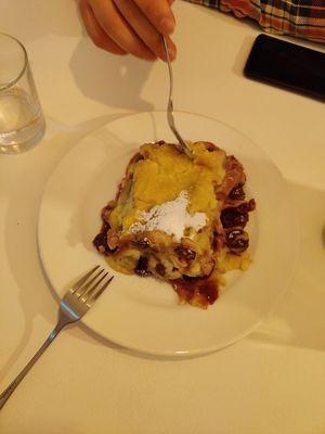 Sweet canneloni at Veganeria in Budapest