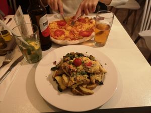 Buonissimo 😋 limonata dissetante at Veganeria in Budapest