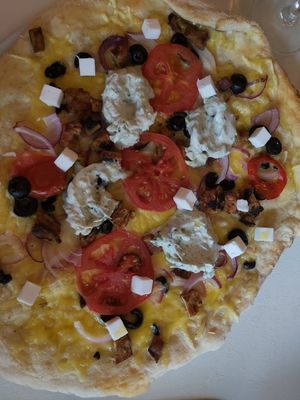 Nagyon király az új görög vegán pizza! at Veganeria in Budapest