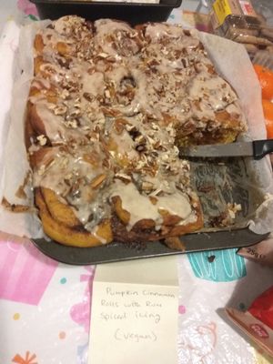 End of term class party: vegan cinnamon rolls at Glasgow Jitterbugs in Glasgow