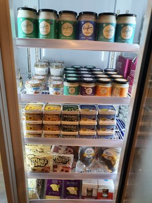 Spread!! Honeycomb !!!! Mallows!!!! ~ World Vegan Day 🌱 at Everyday Vegan Grocer - Online only in Central Singapore