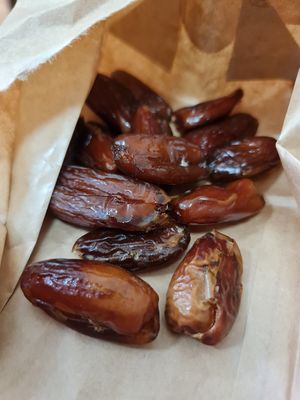 Organic Sundried Pitted Dates ~ 4/5/22 at Everyday Vegan Grocer - Online only in Central Singapore