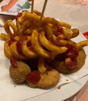 pizzicata vegana at The Millenium Pub in Busto Arsizio