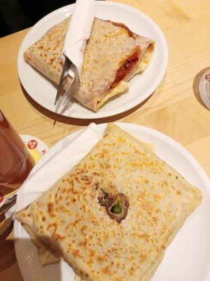 vegan pancake with brokkoli, cashew herb spread, tomatoes / vegan pancake with ratatouille at Engelbat in Cologne