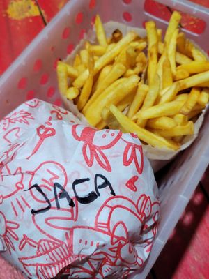 Jackfruit sandwich and fries at Desvio Bar in Florianopolis
