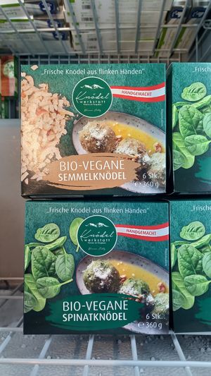 knödel at Alnatura - Konrad Adenauer in Dusseldorf