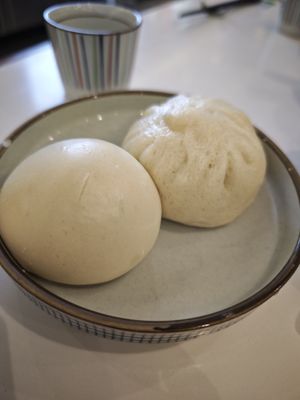 Bao at Wutai Yun in Beijing