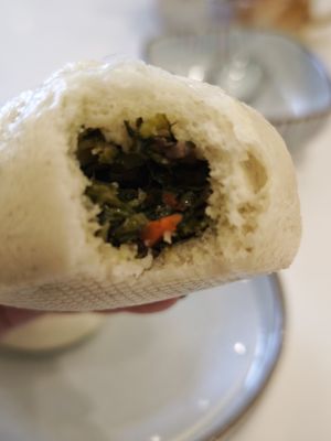 Bao with spinach and mushrooms, SOOOOO GOOD! at Wutai Yun in Beijing