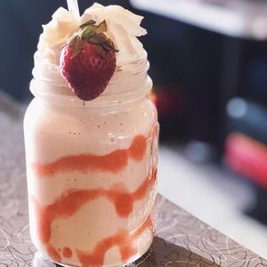 Madame Shugah Shake ❤️ at The Vegan Hooligans - Pop-up in Los Angeles