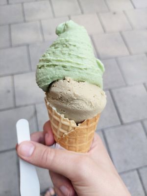 Matcha (coconut base), pistachio. at StikkiNikki - Mariatorget in Stockholm