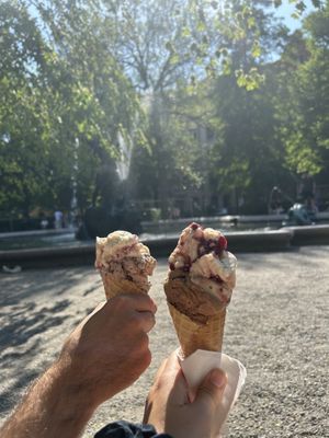 Rekommend the sunflower seed flavour!   at StikkiNikki - Mariatorget in Stockholm