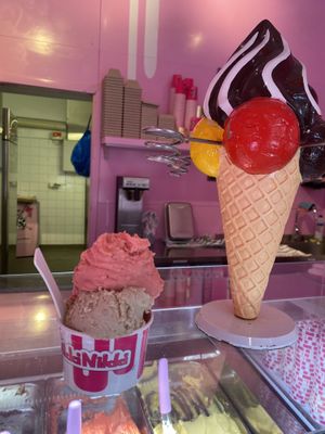   at StikkiNikki - Mariatorget in Stockholm