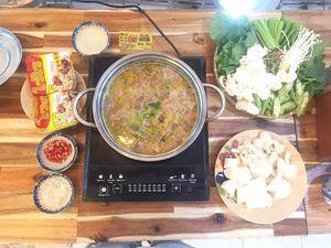 Hot pot at Chay Nha Toi in Ho Chi Minh City