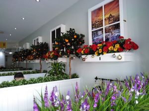 Such a relaxing atmosphere ♡

We were the first customers of the day

Sunday Morning  at Loving Hut in Cabramatta