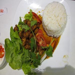 Lemongrass vegetarian Chicken with rice $9.00 at Loving Hut in Cabramatta