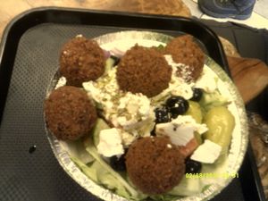 Assiette grecque at Falafel Manie in Laval