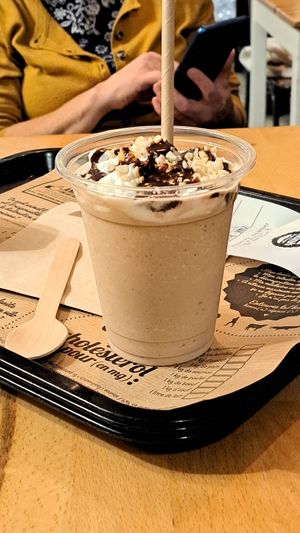 Choco milk shake at Hank Cuisine Végétale in Lyon