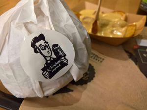 Le touriste at Hank Cuisine Végétale in Lyon