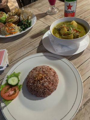 Coconut veggie curry at Vegan Soul Kitchen in Penida Island