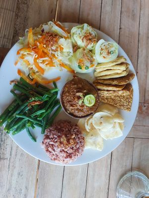 Gado Gado at Vegan Soul Kitchen in Penida Island