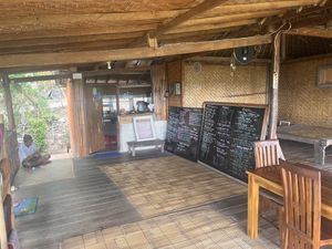 Order at the bar  at Vegan Soul Kitchen in Penida Island