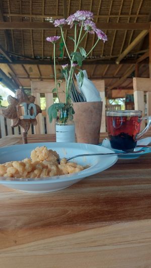 Pasta & cheese  at Vegan Soul Kitchen in Penida Island