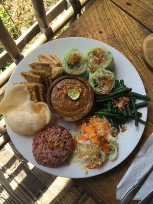 Gado gado at Vegan Soul Kitchen in Penida Island