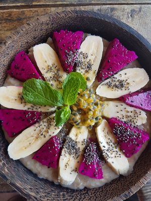 Fruity porridge at Vegan Soul Kitchen in Penida Island