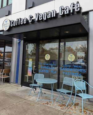 exterior at Carina's Bakery in Beaverton