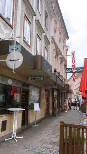 outside at Konditorei Jindrak in Linz