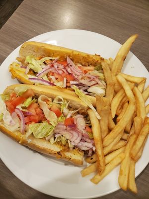  at Colonial Diner in Woodbury