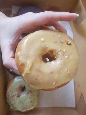 Donut caramelo toffee at Donut Corp - Nueva Los Leones in Santiago