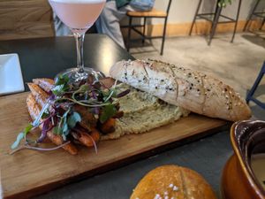 caroots + hummus at Fancy Radish in Washington