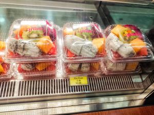 Fresh cut fruits at Fruit Box 白香果 - Tiong Bahru Plaza in Central Singapore