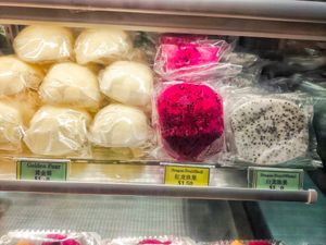 Fruits at Fruit Box 白香果 - Tiong Bahru Plaza in Central Singapore