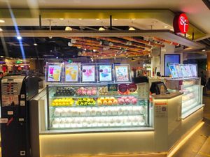 Stall front at SF Fruits & Juices - Northpoint in North Singapore