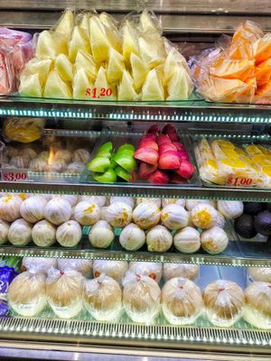 Fresh cut fruits at SF Fruits & Juices - Waterway Point in Northeast Singapore