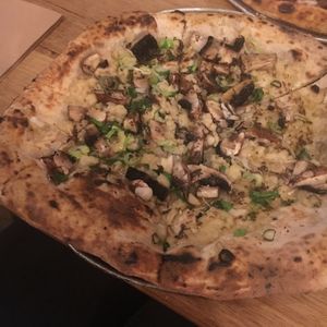 Vegan mushroom truffle oil pizza at Room For A Pony in North Hobart