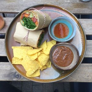 Wrap with saté sauce and nachos at Wildgroei in Delft
