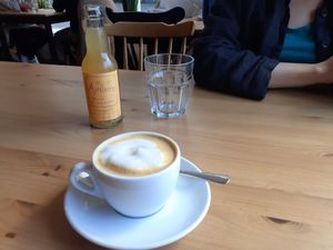 Cappuccino and apple juice at Wildgroei in Delft