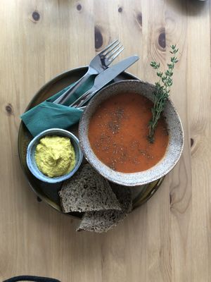 Roasted paprika tomatoe soup at Wildgroei in Delft
