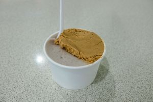 Taro and peanut flavors at BeiMen Feng LiBing in Taipei