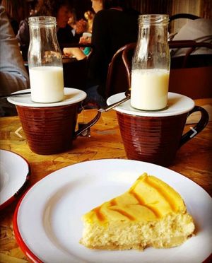 Vegan Cheesecake at Brown & Green - The Triangle in South East London