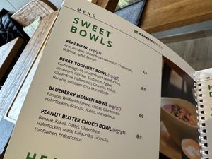 bowl menu  at Nährstoff-Reich in Bochum