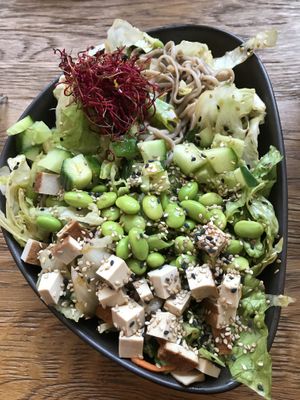 Japanese bowl at Nährstoff-Reich in Bochum