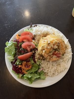 Vegan stuffed pepper   at Mondo DELI in Darmstadt