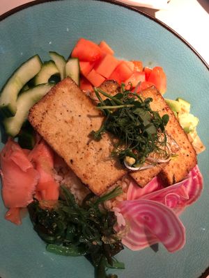 Sushi bowl at Joma in Vienna