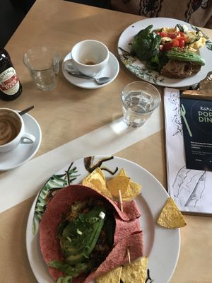 Lunch at Karibu Cafe in Utrecht